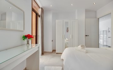 Property slide 18