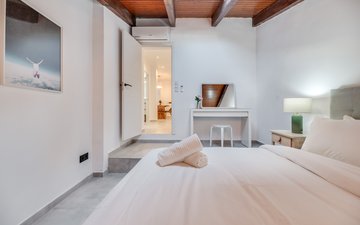Property slide 40