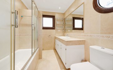 Property slide 10