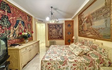 Property slide 16