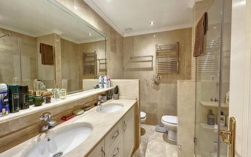 Property slide 18