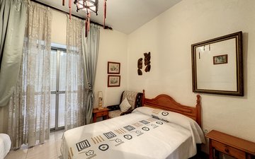 Property slide 10