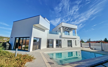 Property slide 28