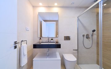 Property slide 18