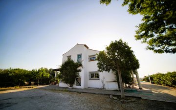 Property slide 44