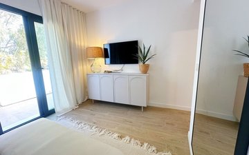 Property slide 24