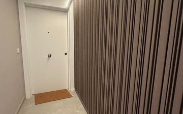 Property slide 32