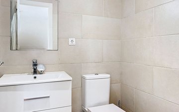 Property slide 21