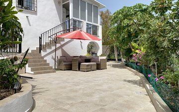 Property slide 32