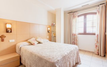 Property slide 22