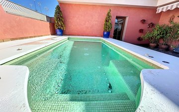 Property slide 15