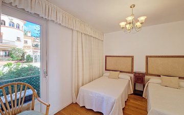 Property slide 24