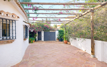 Property slide 50