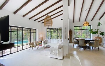 Property slide 16