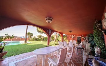 Property slide 44