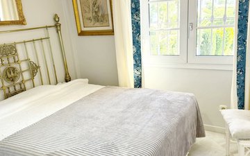 Property slide 30