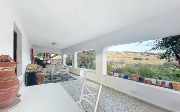 Property slide 18