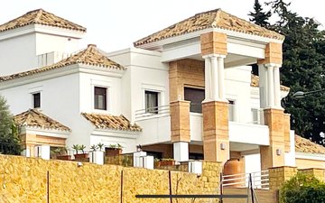 Property slide 14