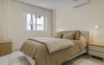 Property slide 22