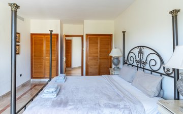 Property slide 24