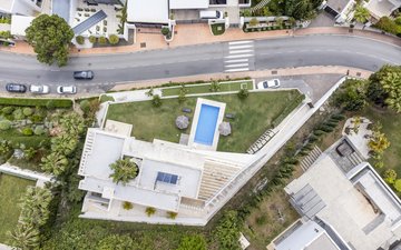 Property slide 48