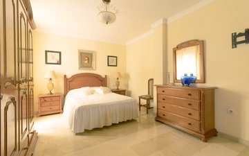 Property slide 17