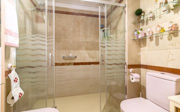 Property slide 20