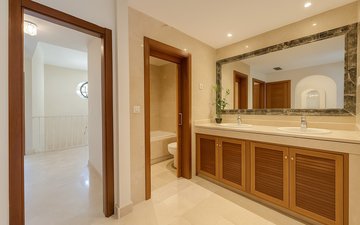 Property slide 14