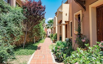Property slide 20