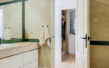 Property slide 31
