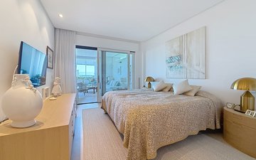 Property slide 22