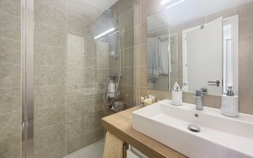 Property slide 21