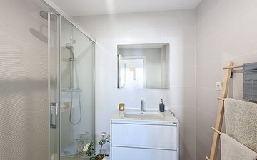 Property slide 23