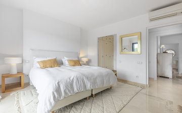 Property slide 14