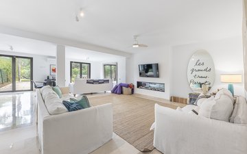 Property slide 21