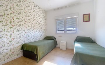 Property slide 40