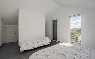 Property slide 43