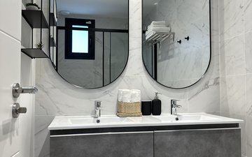 Property slide 25