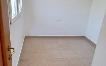 Property slide 22
