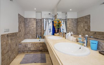 Property slide 15