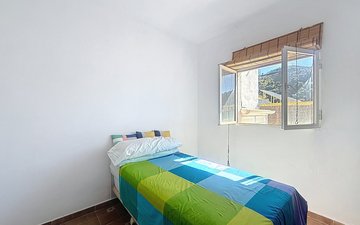 Property slide 20