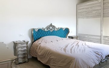 Property slide 42