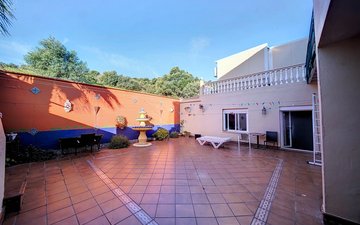 Property slide 32