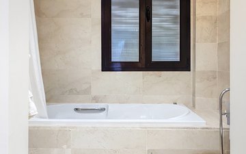 Property slide 40
