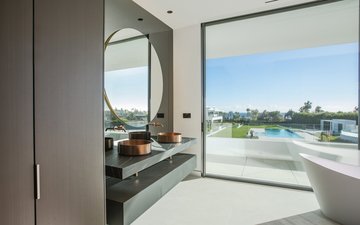 Property slide 31