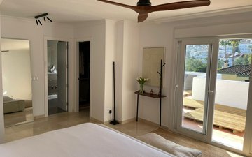 Property slide 14