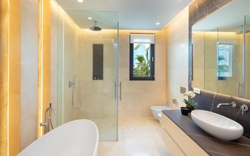 Property slide 18