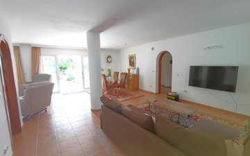 Property slide 7