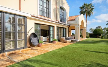 Property slide 10