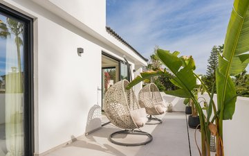 Property slide 17
